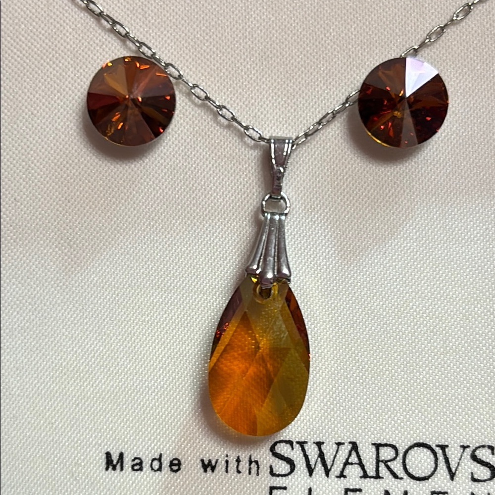 Amber Jewelry Set - Picture 3 of 4